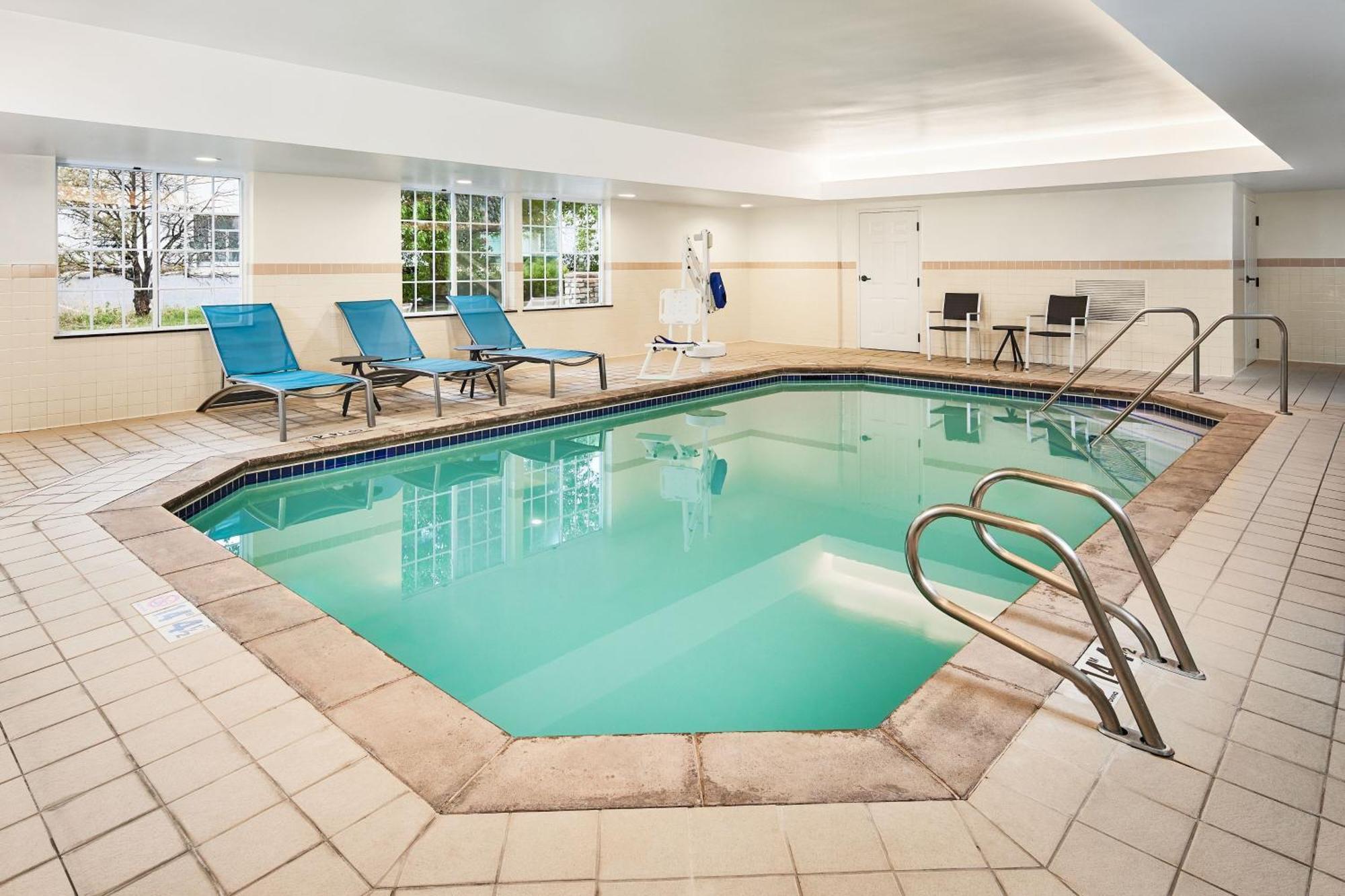 Towneplace Suites By Marriott Colorado Springs South Exterior foto