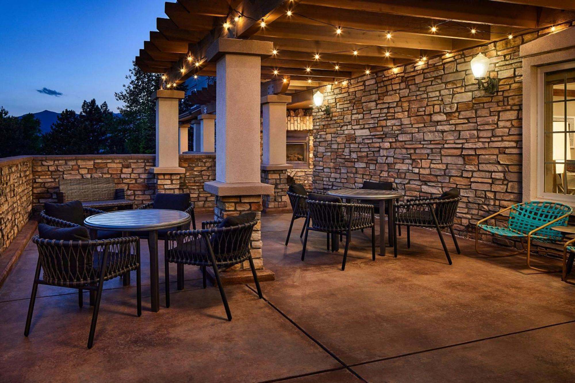 Towneplace Suites By Marriott Colorado Springs South Exterior foto